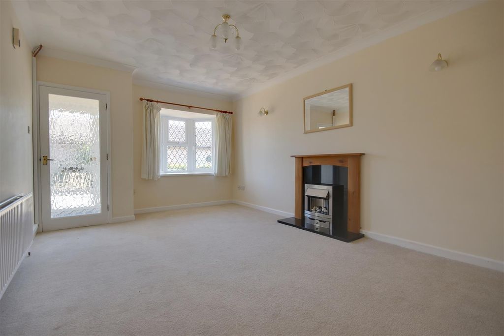 Property photo 2 of 13 Img_0834-Img_0836.Jpg
