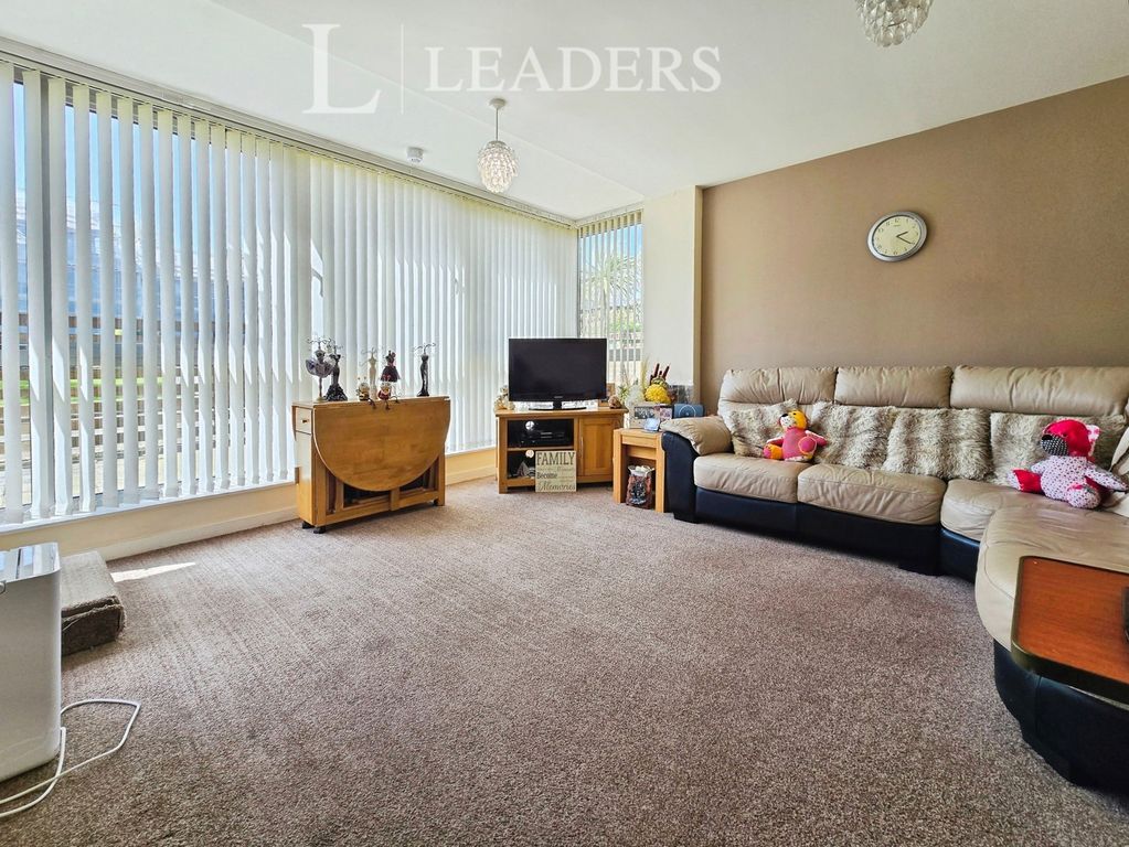 Property photo 3 of 15 Pbox-Img.Jpg