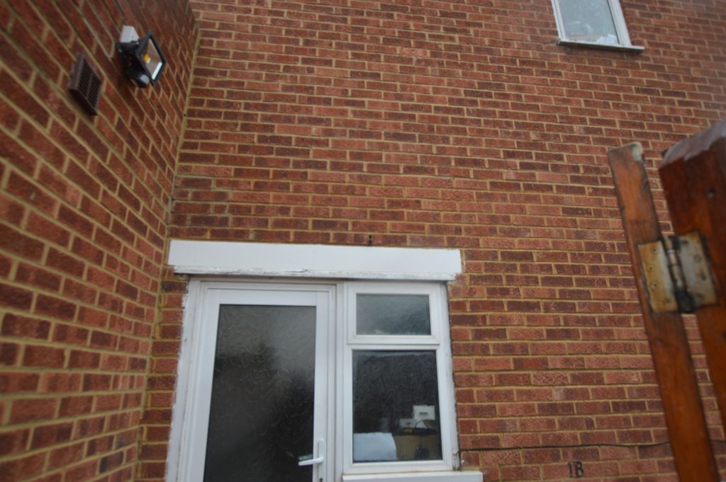 Property photo 2 of 3
