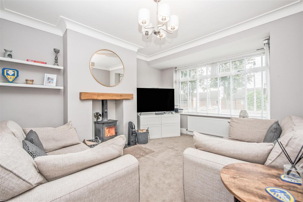Property photo 2 of 29 Living Room: