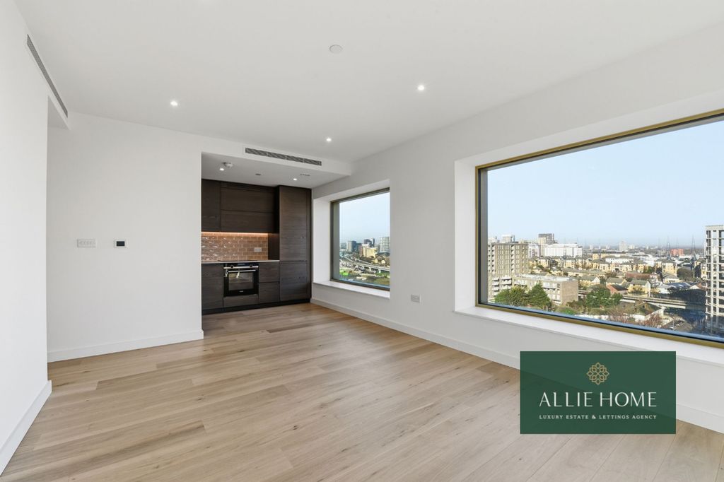 Property photo 2 of 30