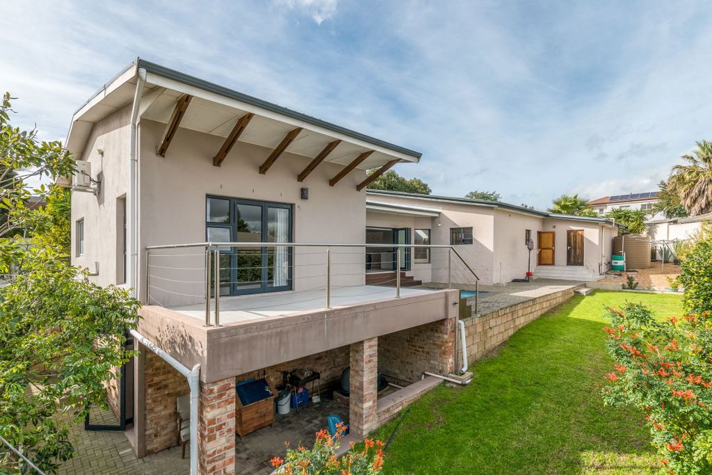 Property photo 1 of 27 1Bc1706981