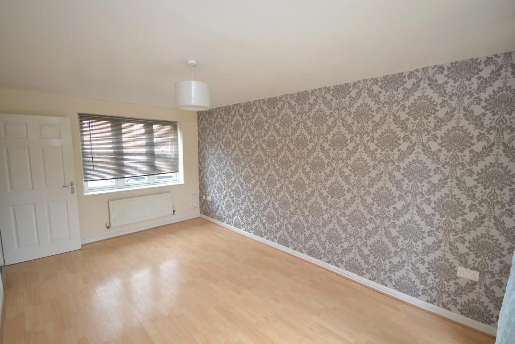 Property photo 3 of 13 Living Room