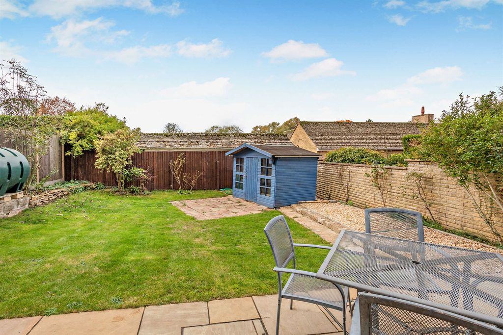 Property photo 2 of 13