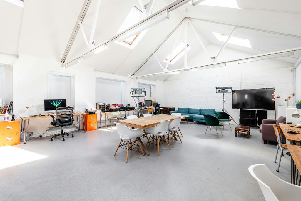 Property photo 2 of 15 St Pauls Cres 44 U9  1.Jpg