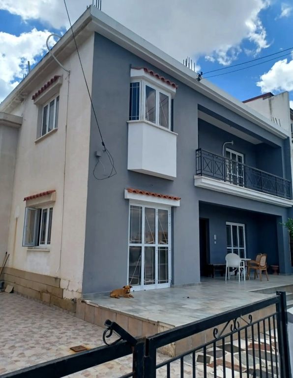 Property photo 1 of 7