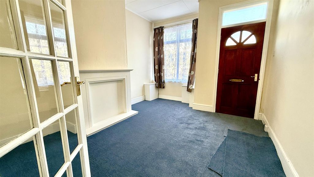 Property photo 2 of 13 Img_4784(1).Jpg