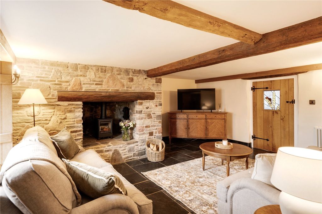 Property photo 3 of 29 Picture No. 23