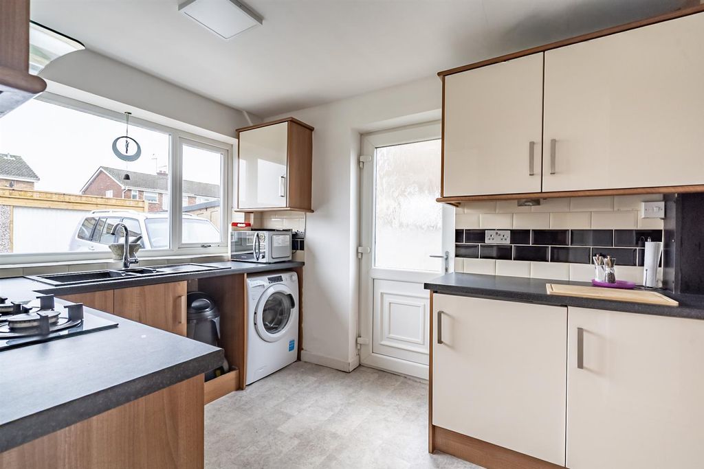 Property photo 2 of 20 6-_Dsc1057-Hdr.Jpg