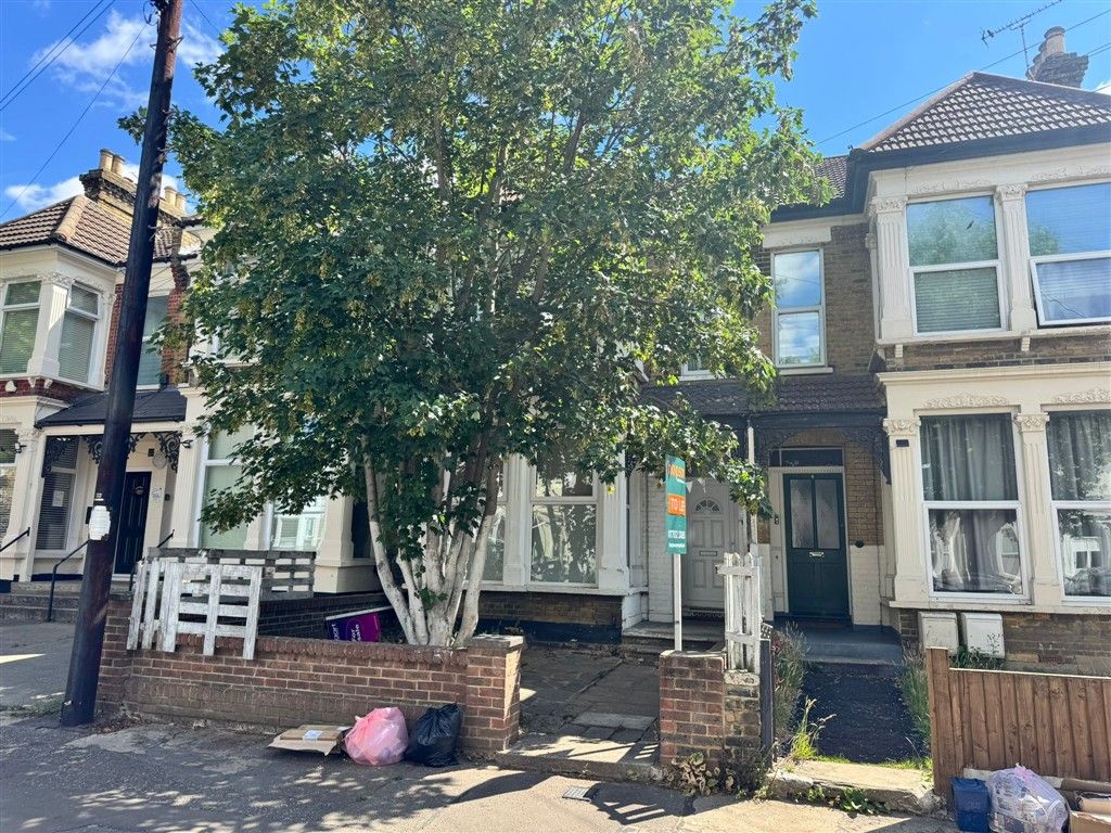 Property photo 1 of 12