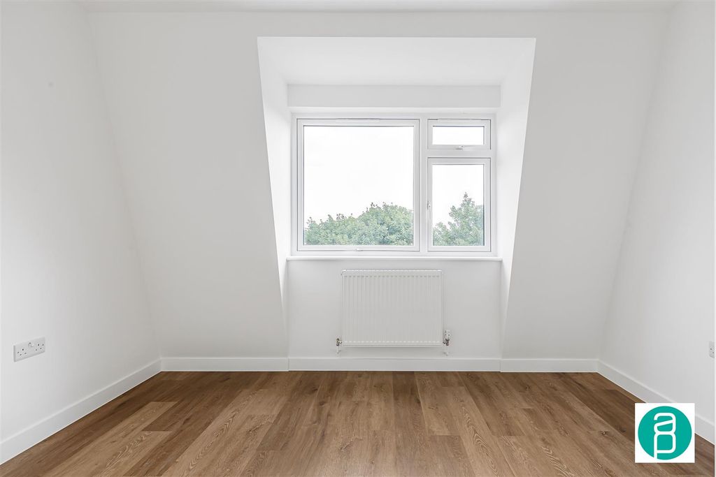 Property photo 2 of 9 Andrew_Purnell-22_Montague_Road__2_.Jpg