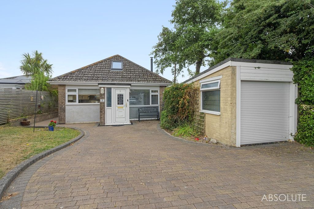 Property photo 1 of 28