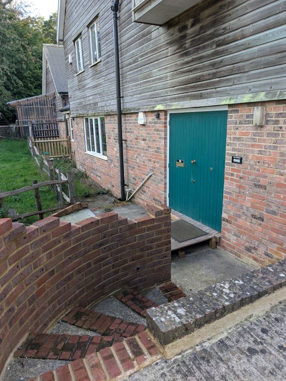 Property photo 3 of 7 Exterior