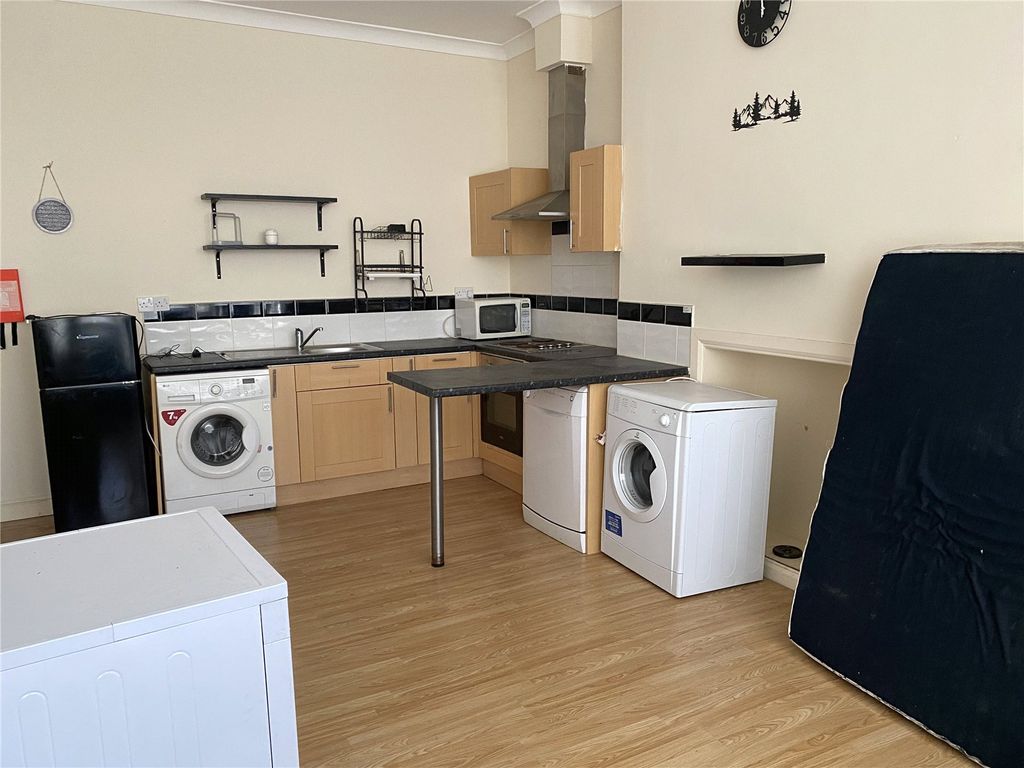 Property photo 2 of 8 Picture No. 08