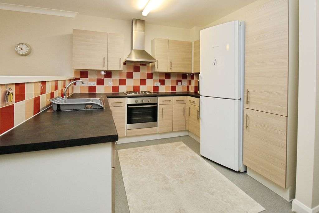 Property photo 2 of 12