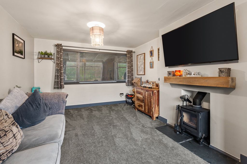 Property photo 3 of 20