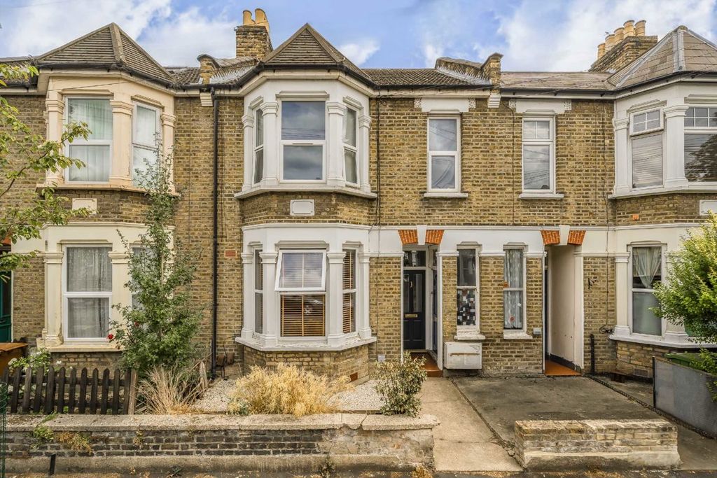 Property photo 1 of 7