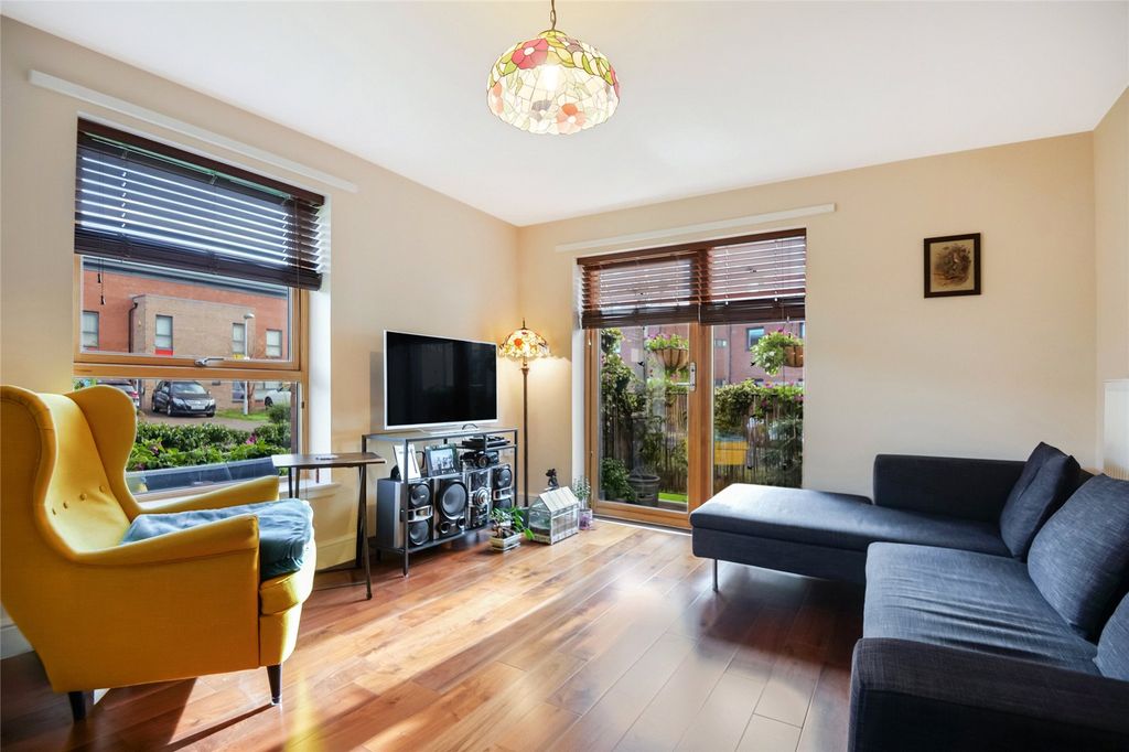 Property photo 3 of 18 Picture No. 04