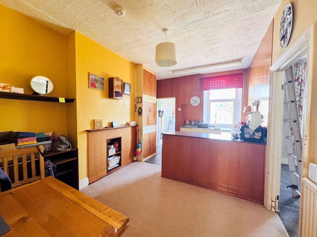 Property photo 3 of 10 Picture No. 02