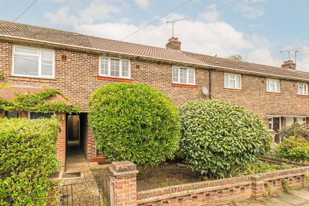 Property photo 1 of 7