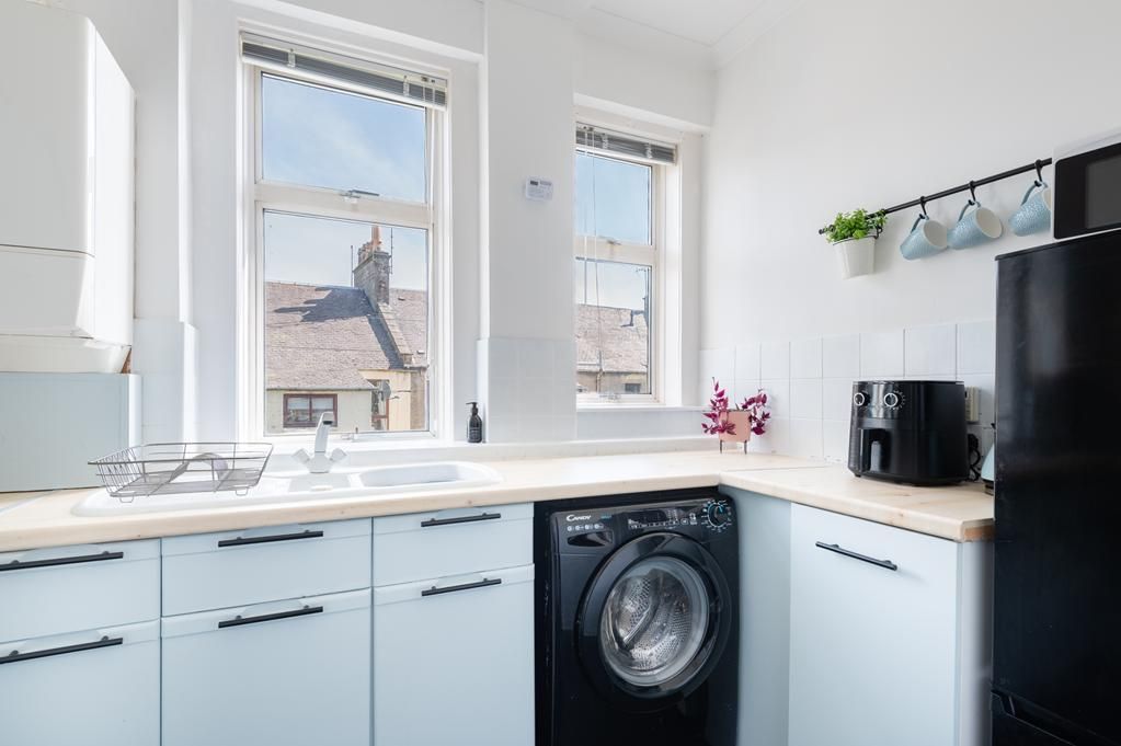 Property photo 2 of 16 Lev1344Pem Kitchen Again.Jpg