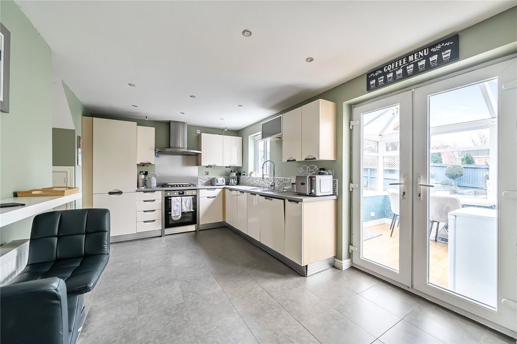 Property photo 3 of 20 Picture No. 09