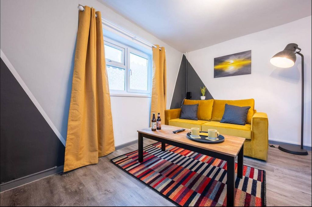 Property photo 3 of 8 14Afl2_3.Jpg