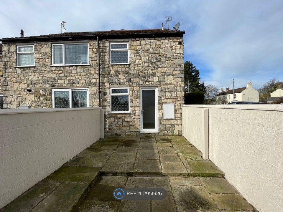 Property photo 3 of 17 Rear Enclosed Garden