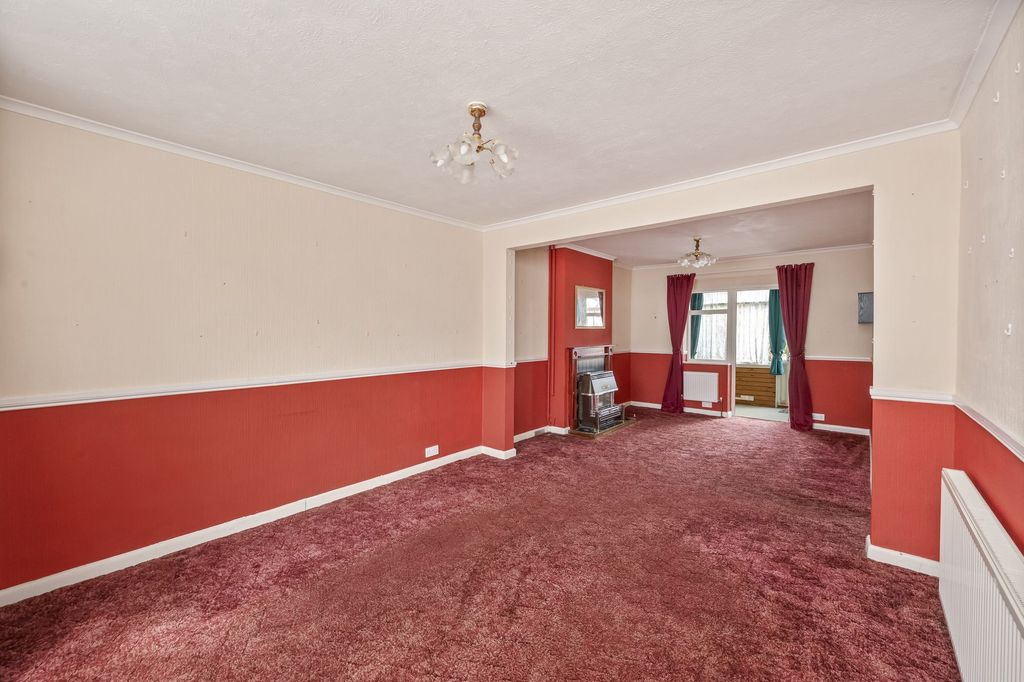 Property photo 3 of 21