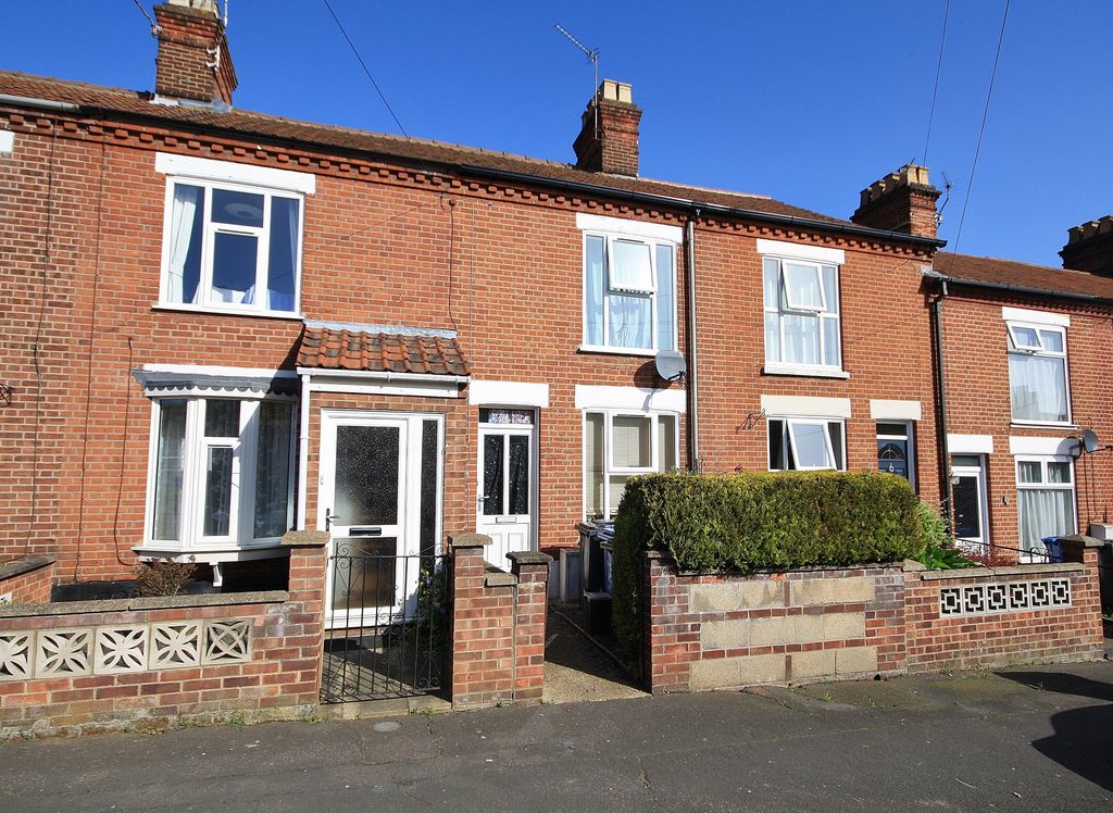 Property photo 1 of 8 Main View