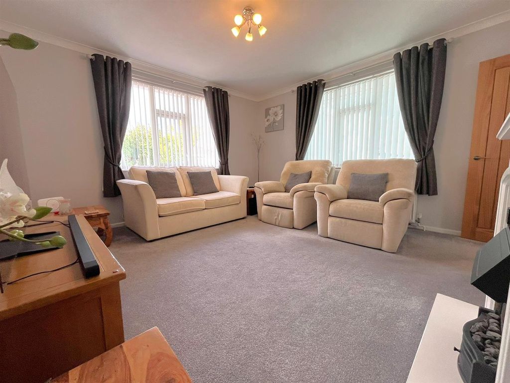 Property photo 3 of 15 3.Jpg