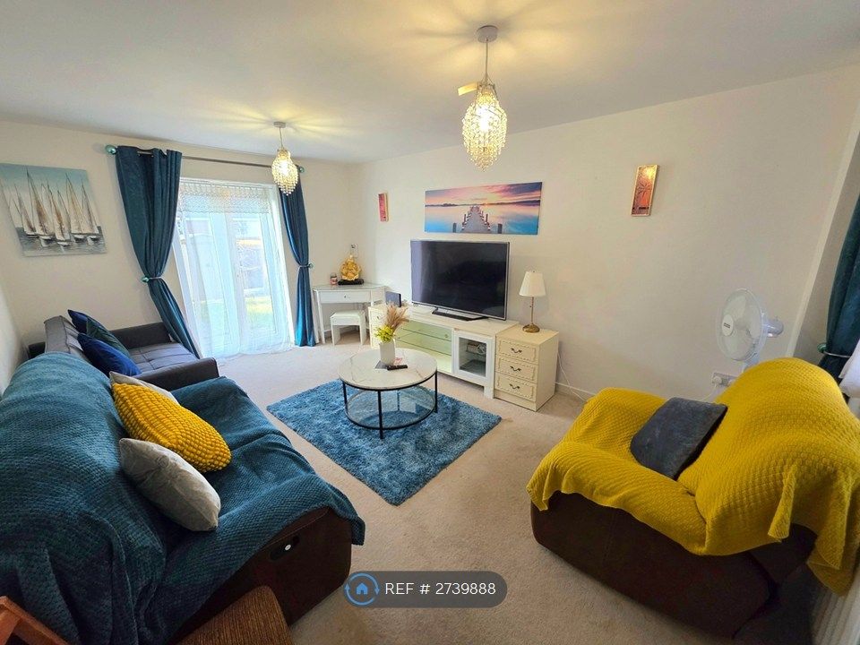 Property photo 2 of 20