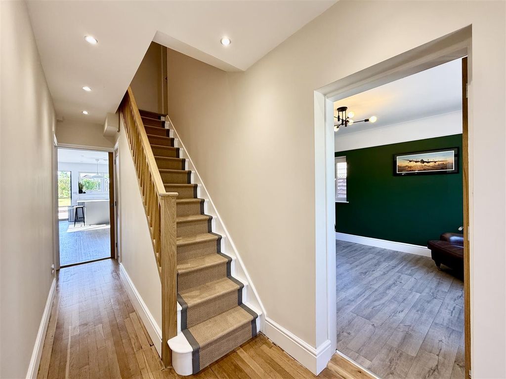 Property photo 3 of 41 3