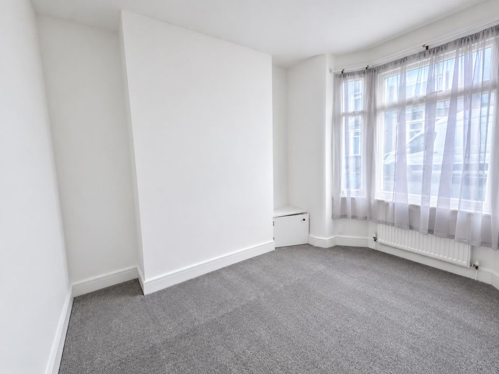 Property photo 2 of 8 833651Bb-5327-4cc8-9E3F-d4Aa2Fde2485.Png