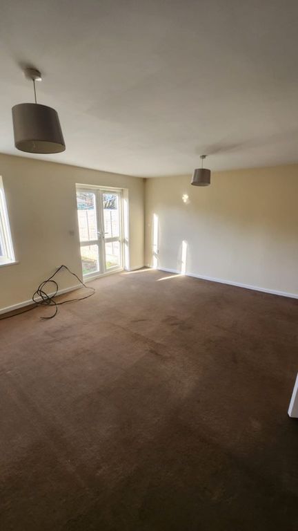 Property photo 3 of 12 Photo 3