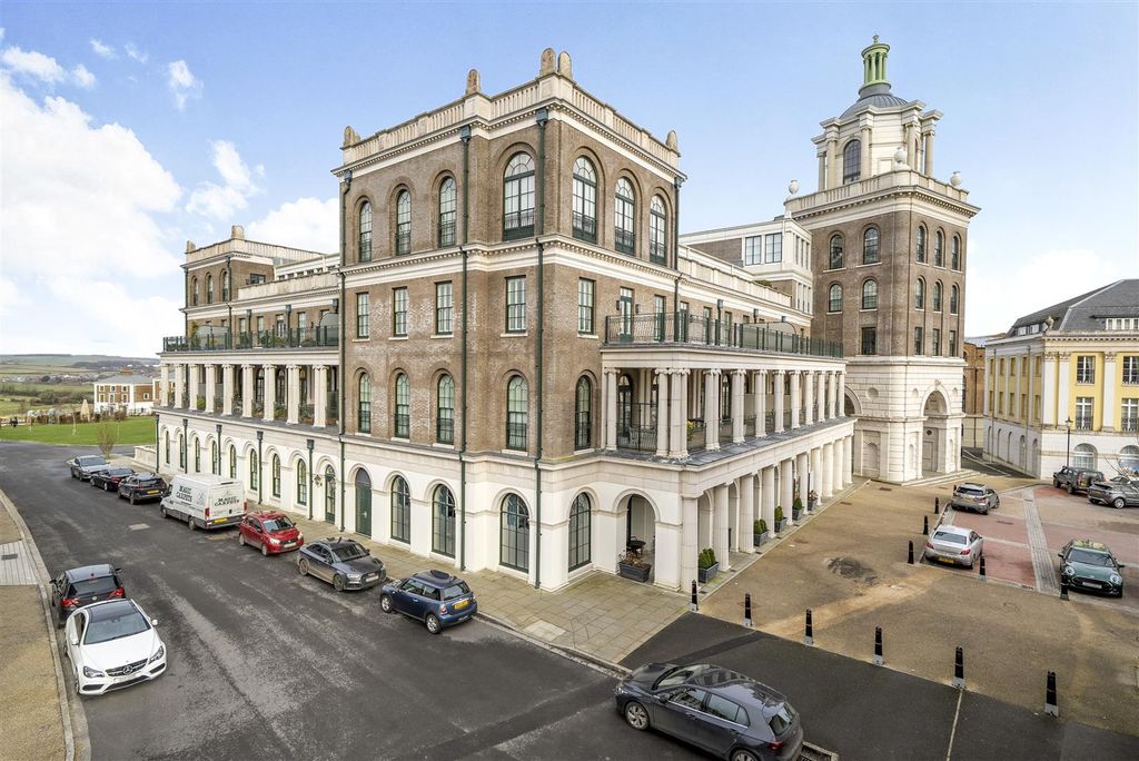 Property photo 1 of 23 Royal Pavilion