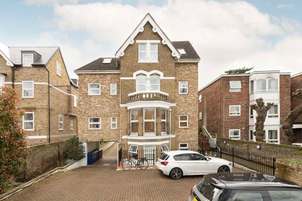Property photo 1 of 6