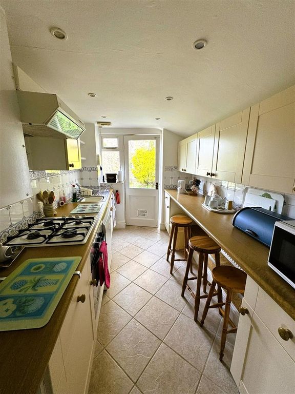 Property photo 2 of 15 Kitchen/Breakfast Room