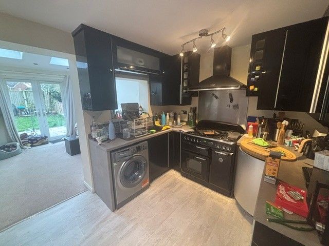 Property photo 2 of 19 Image