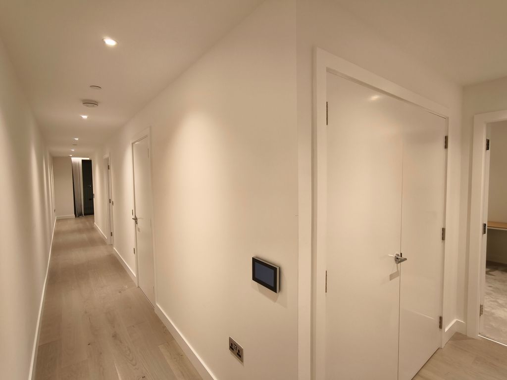 Property photo 2 of 35
