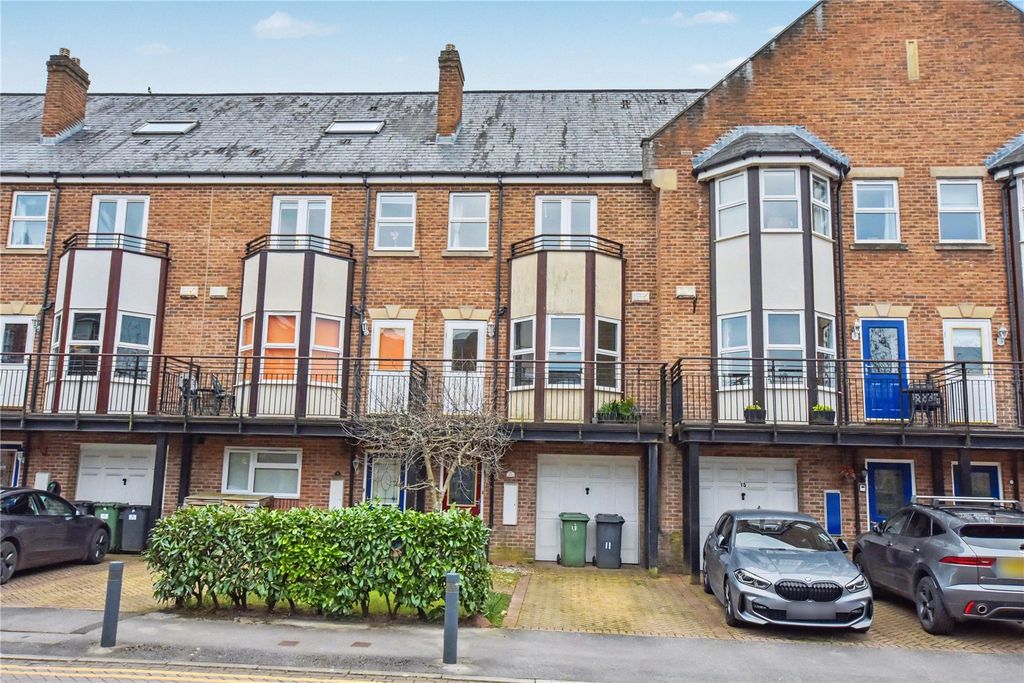 Property photo 1 of 27 Picture 1