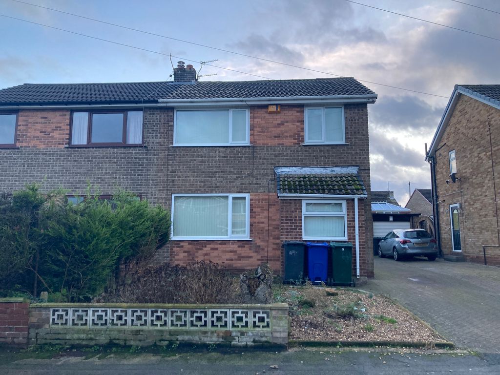 Property photo 2 of 14