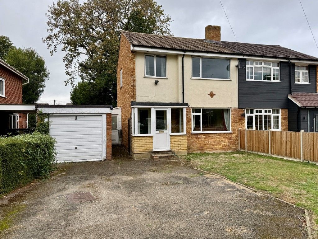 Property photo 1 of 14 Semi-Detached Property