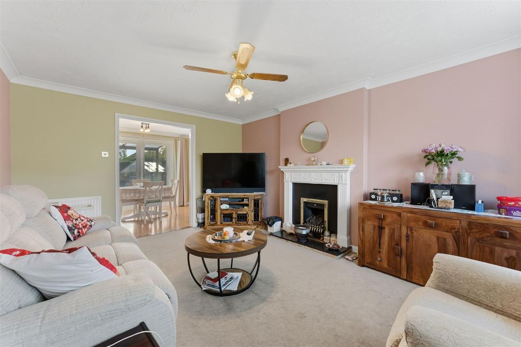 Property photo 3 of 29