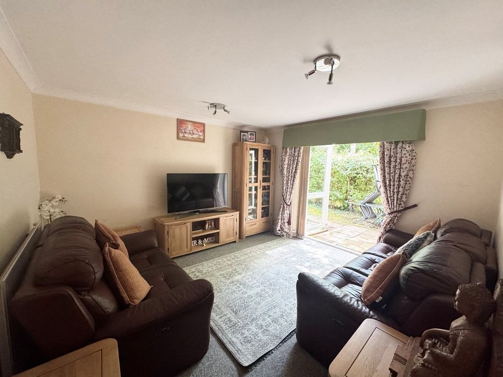 Property photo 3 of 15