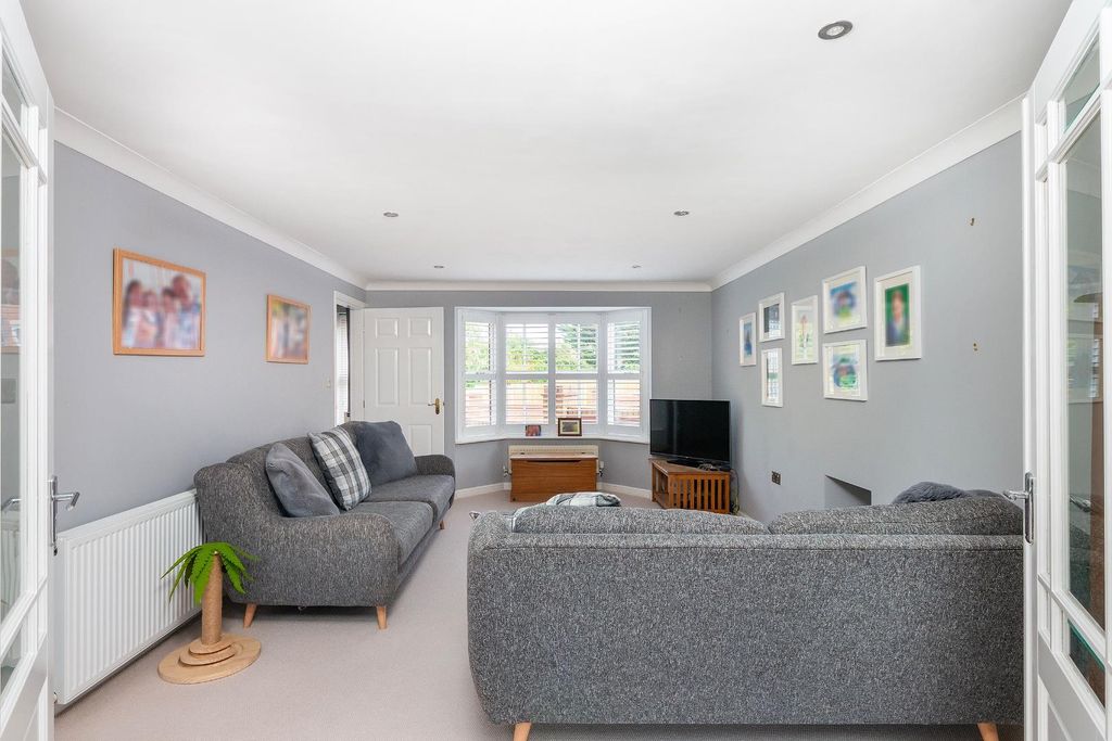 Property photo 3 of 36 3P3Cfp - Living Room C.Jpg