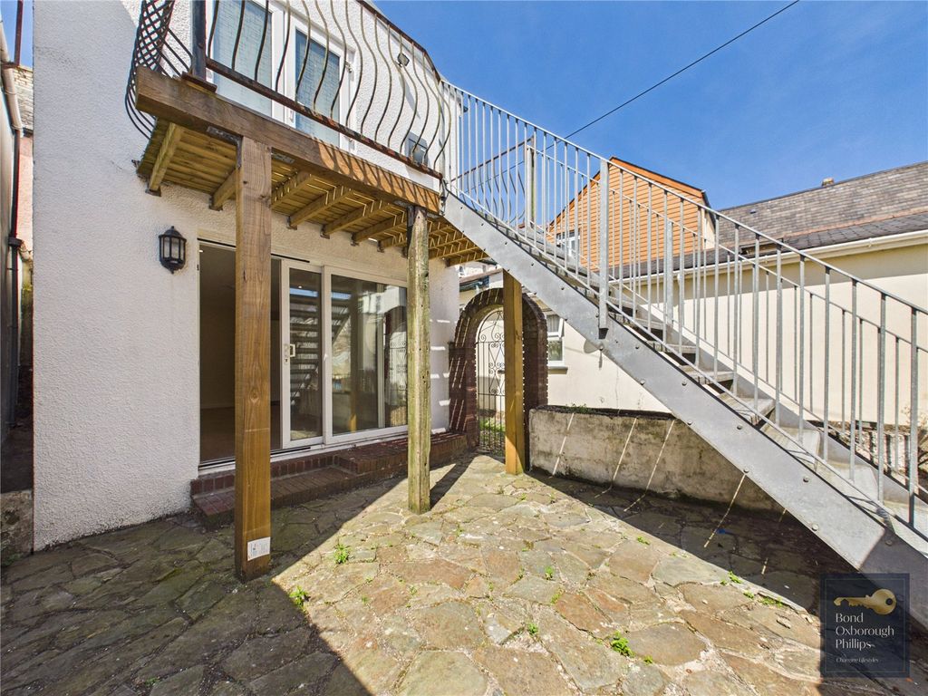 Property photo 1 of 10 Picture No. 13