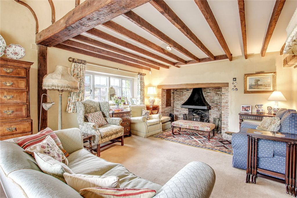Property photo 3 of 25 Drawing Room