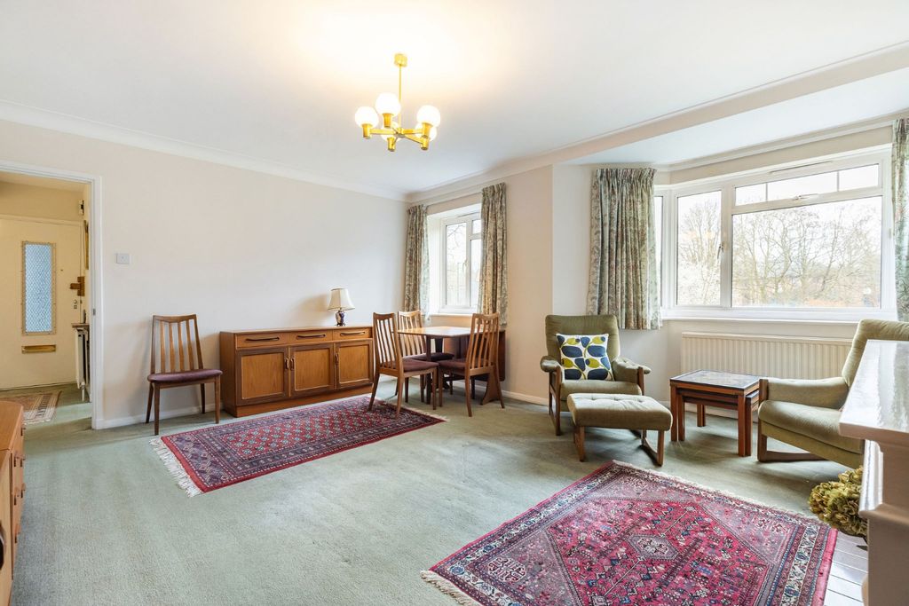 Property photo 2 of 13 4940662