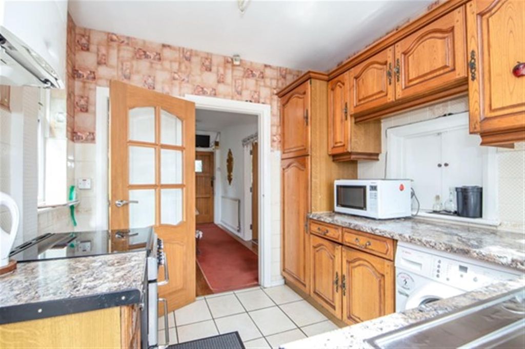 Property photo 3 of 5